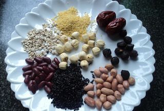 八宝粥的热量是多少大卡:八宝粥热量和卡路里高会胖