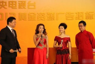 ​王小丫的丈夫（央视一姐王小丫因一张赌约离婚）