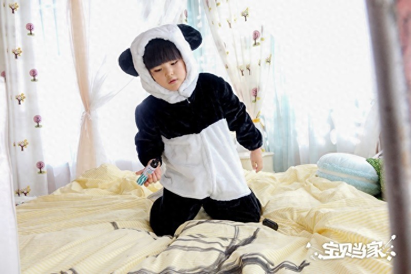 王晶“圈钱”作品《宝贝当家》李湘知道他这么坑女儿吗？