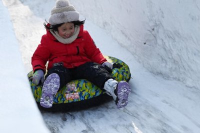 ​冰天雪地乐翻天