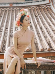 ​高晓菲蟳埔女簪花写真 游走古城与文化碰撞