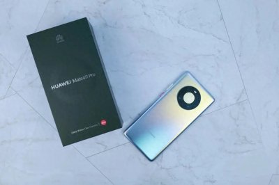 ​100张图揭秘华为办公总部，耗资100亿建了一个镇，实在大开眼界！