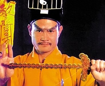 ​因泄露天机遭反噬，黑蝶绕棺，林正英真正死因细思极恐