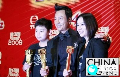 ​黎耀祥的第一任前妻是谁 揭其老婆梁耀莲资料介绍