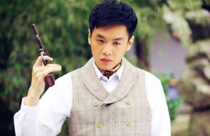 娱乐张若昀父亲是谁?张若昀的家庭背景是怎么样的? 1