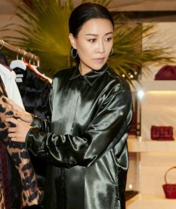 ​唱功比王菲还强的那英，却输在了人品上？