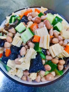 ​小红萝卜凉拌的做法大全（经典的家常凉拌菜）