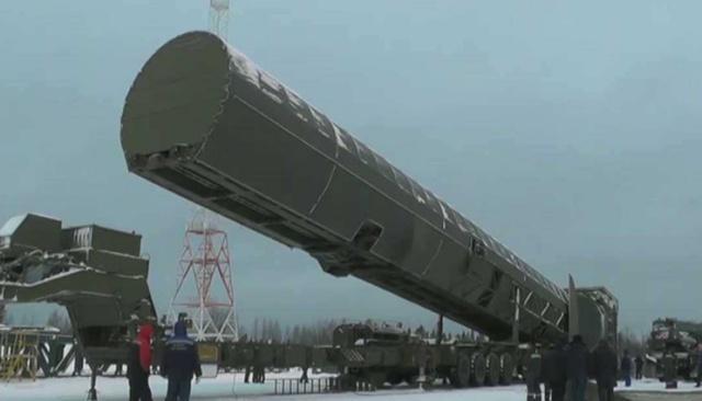 军事大国洲际导弹射程,美一万三千公里,俄一万七千公里,中国呢