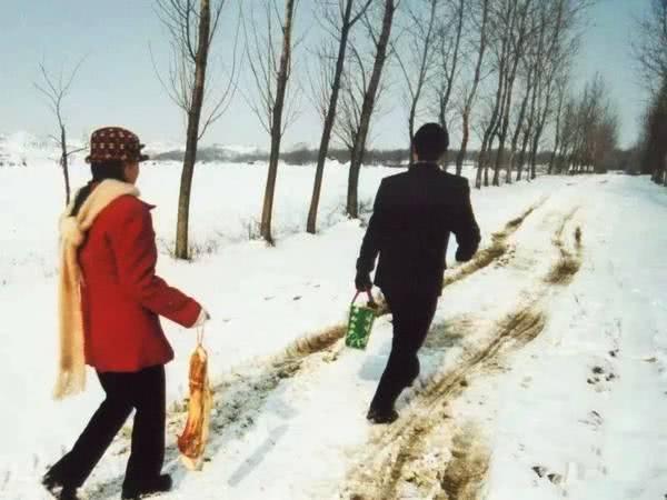 农村20年前的老照片,满满的年味,如今已沦为回忆,很难见到了