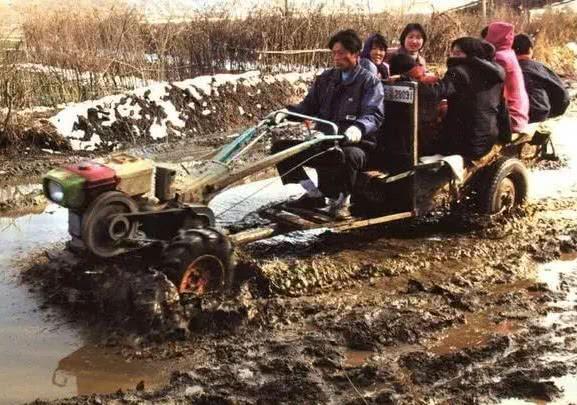 农村20年前的老照片,满满的年味,如今已沦为回忆,很难见到了