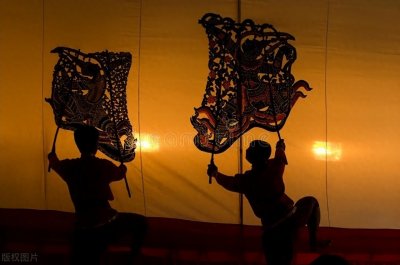 ​皮影戏的起源可以追溯到多久前？