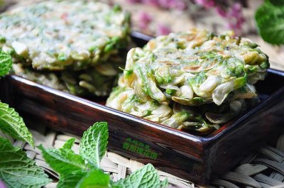 ​新鲜的洋槐花怎么做好吃（洋槐花的4款吃法）