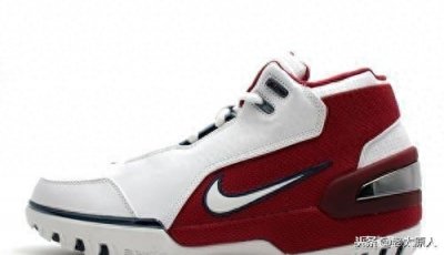 ​詹姆斯球鞋全系列