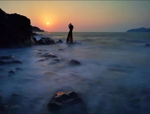 罕见绝美的海滩风景光影摄影作品（海岛控必看夏日海边人像摄影攻略）(13)