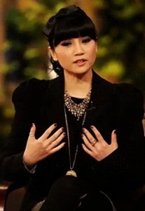 ​著名歌手朱桦：曾婉拒费翔的追求，照顾患病母亲，如今仍旧单身