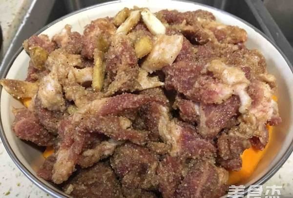 粉蒸肉怎么做才能好吃,粉蒸肉怎么做好吃又简单图16