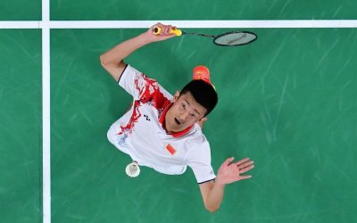 ​羽毛球男单决赛，谌龙不敌安赛龙无缘金牌