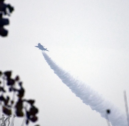 你们知道飞机为什么要放油吗