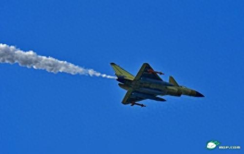 你们知道飞机为什么要放油吗