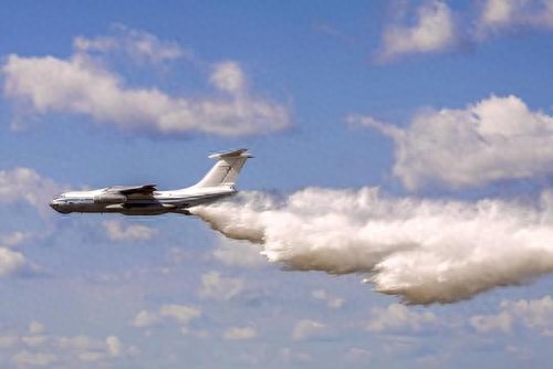 你们知道飞机为什么要放油吗