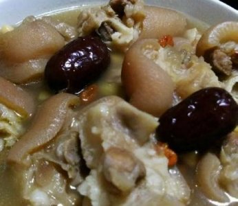 ​黄豆炖猪蹄黄豆需要去皮吗(黄豆泡发比例)