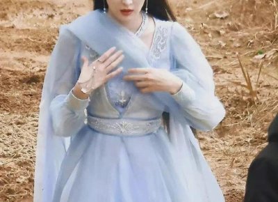 属鼠男爱得发疯的生肖女