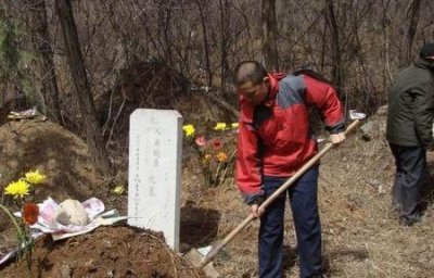 ​上坟准备什么祭祀物品