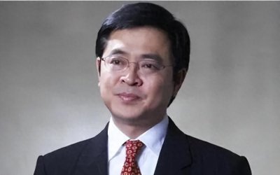 ​卓越集团李华的发家史