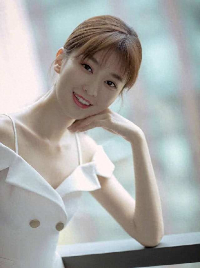 乔欣：娱乐圈的“白富美”，今面临无戏可拍的尴尬境地