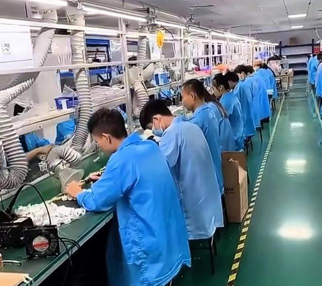 送外卖还是进厂好（年轻人是进厂还是送外卖）(2)