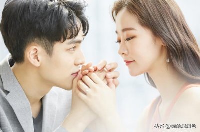 ​女人删除男人微信心理，女人主动联系男人的心理