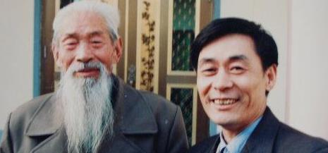 大爷年轻时生毙虎豹，被誉“当代武松”，据说还有一绝招没学