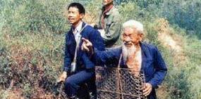 大爷年轻时生毙虎豹，被誉“当代武松”，据说还有一绝招没学