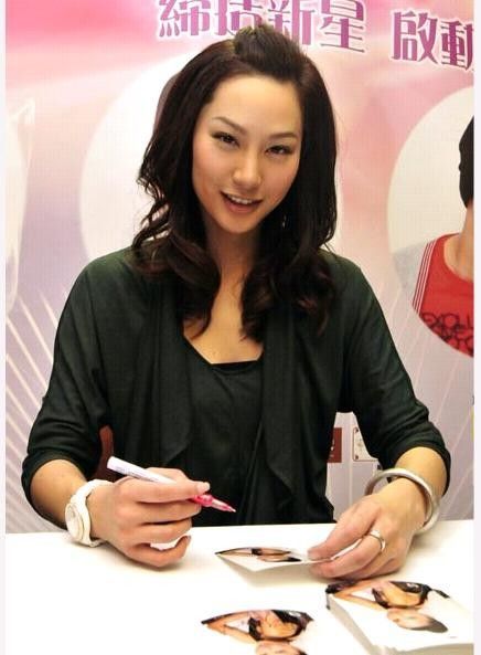 徐子珊个人资料写真作品