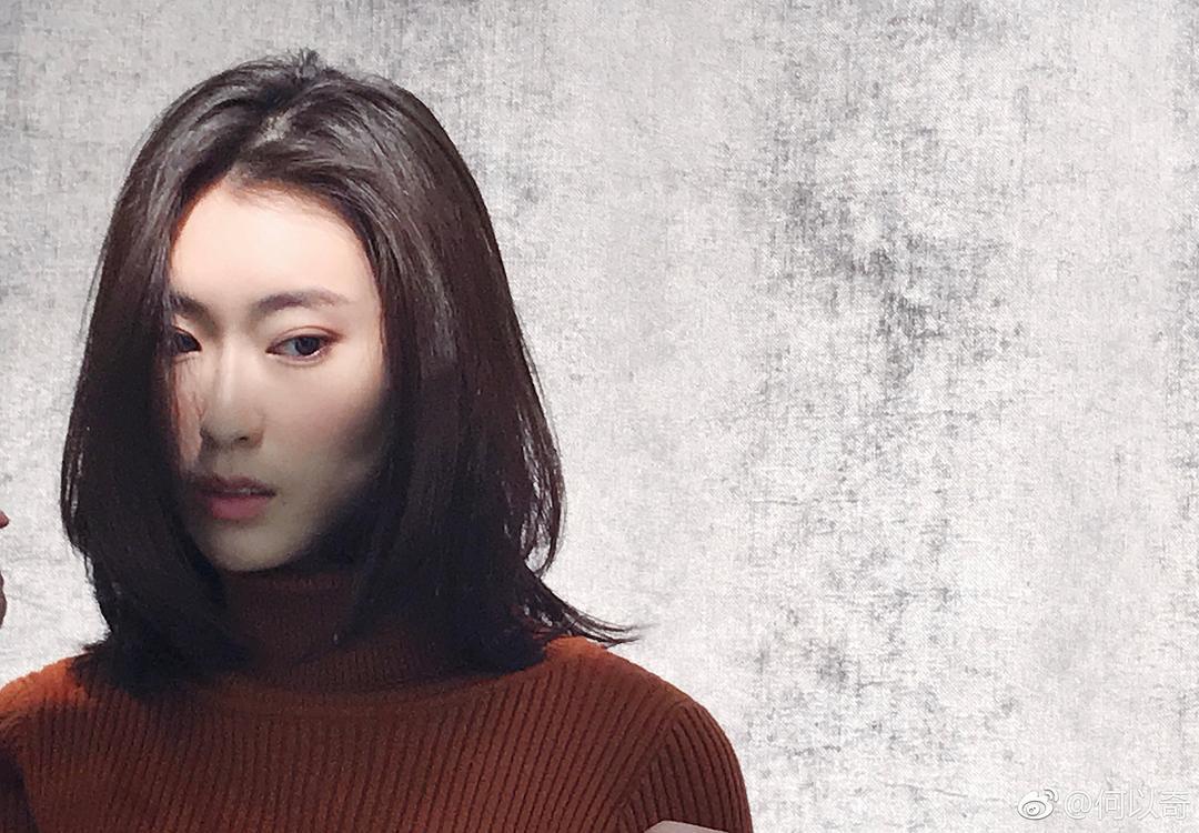 何以奇个人资料写真作品