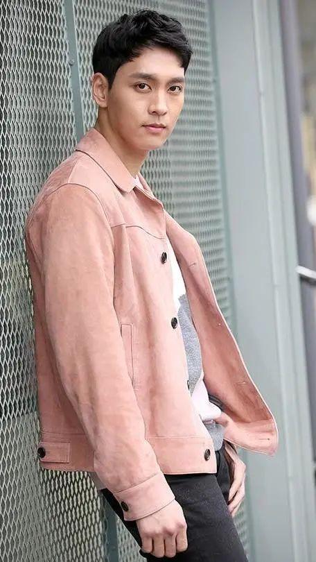 明星中姐弟恋能有多甜（姐弟恋终于修成正果）(5)