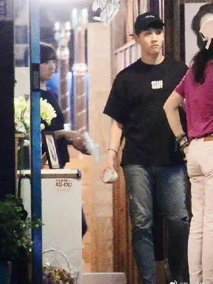 明星中姐弟恋能有多甜（姐弟恋终于修成正果）(7)