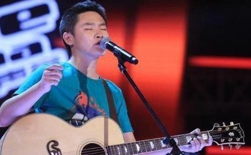 梁博家庭背景（那英带出的冠军因不红去卖唱）