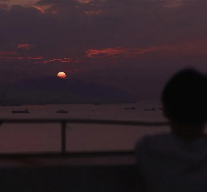 李依晓暴奶照片（李依晓胖了更丰满一袭白裙难掩玲珑身材）