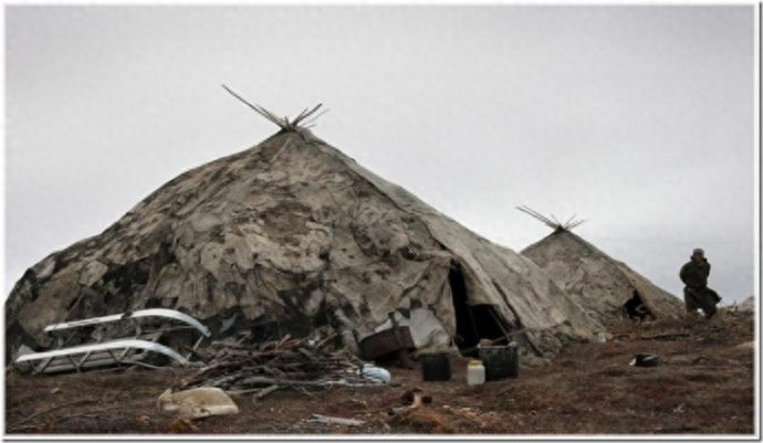 实拍：楚科奇半岛人的原始生活，仍然茹毛饮血