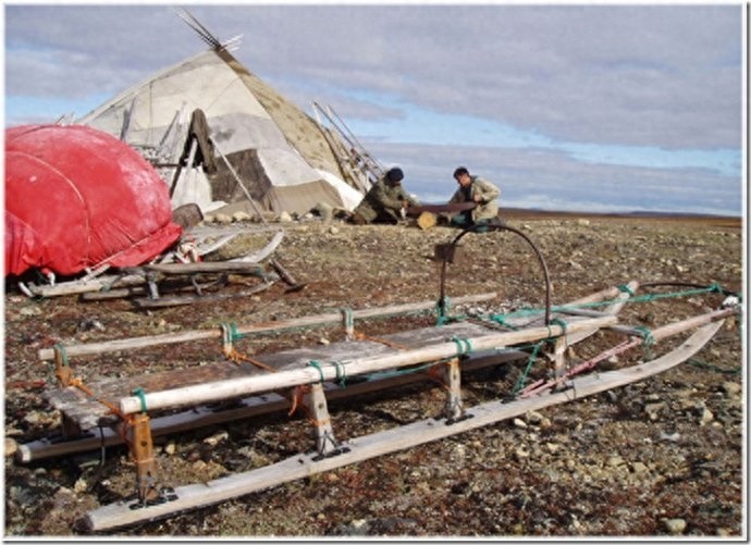 实拍：楚科奇半岛人的原始生活，仍然茹毛饮血