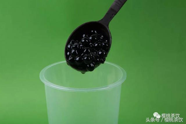 百香果双响炮真的很好喝，做法真的也很简单