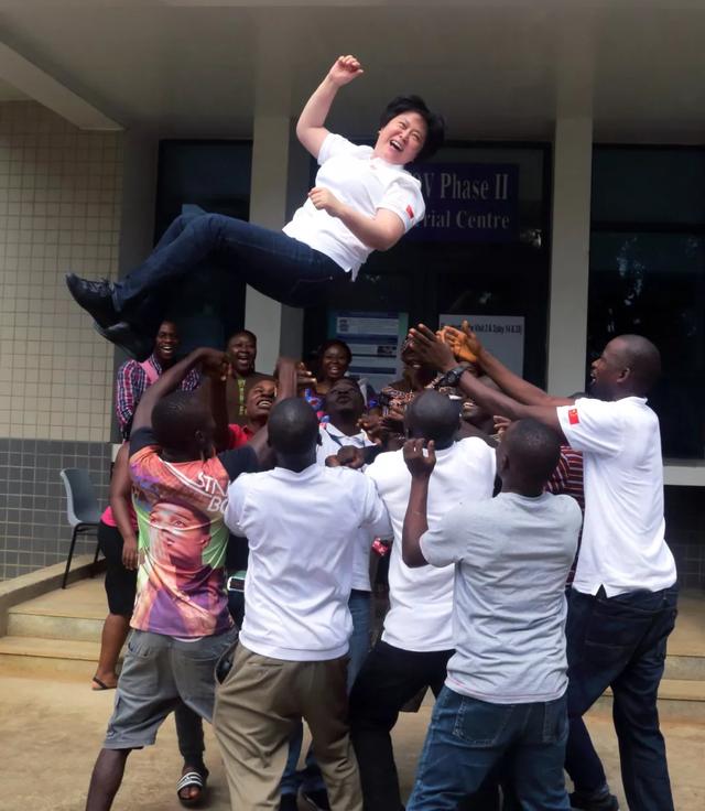 致敬陈薇的颁奖词（陈薇哭了头发白了）(17)