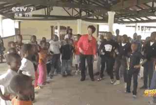 致敬陈薇的颁奖词（陈薇哭了头发白了）(18)