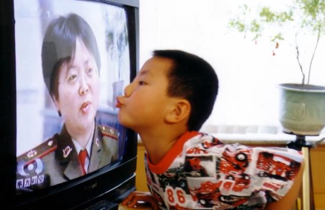 致敬陈薇的颁奖词（陈薇哭了头发白了）(12)