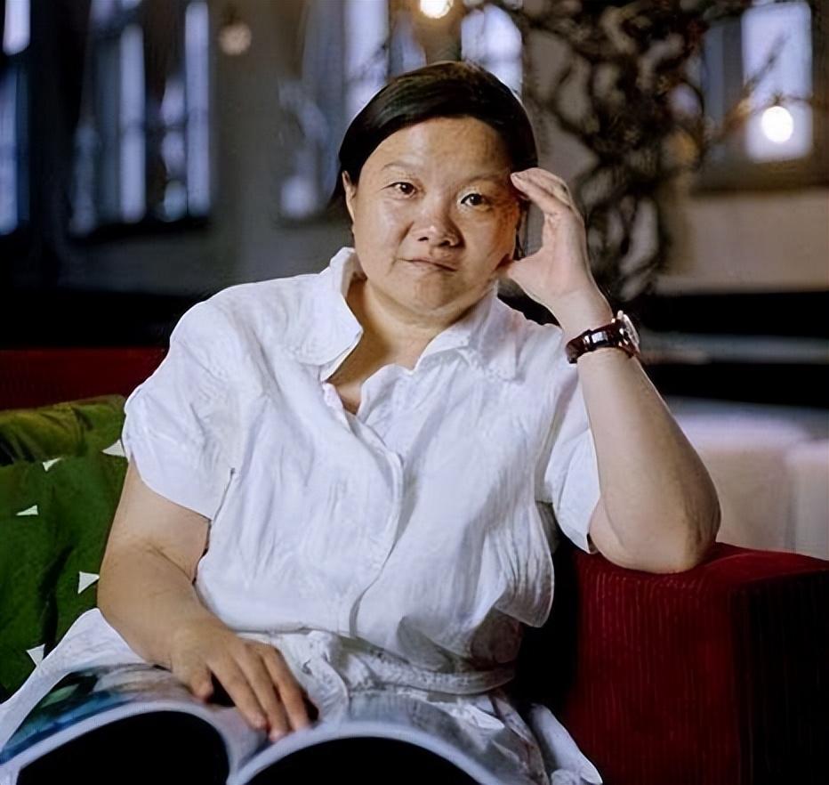 洪晃表示：我最不愿意提及的往事，就是与陈凯歌的那一段婚姻