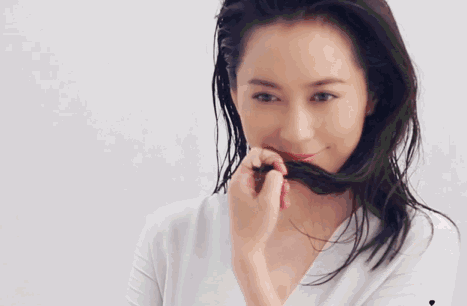 许晴20岁惊艳写真照（谁说50岁女星不能性感到爆炸）(22)