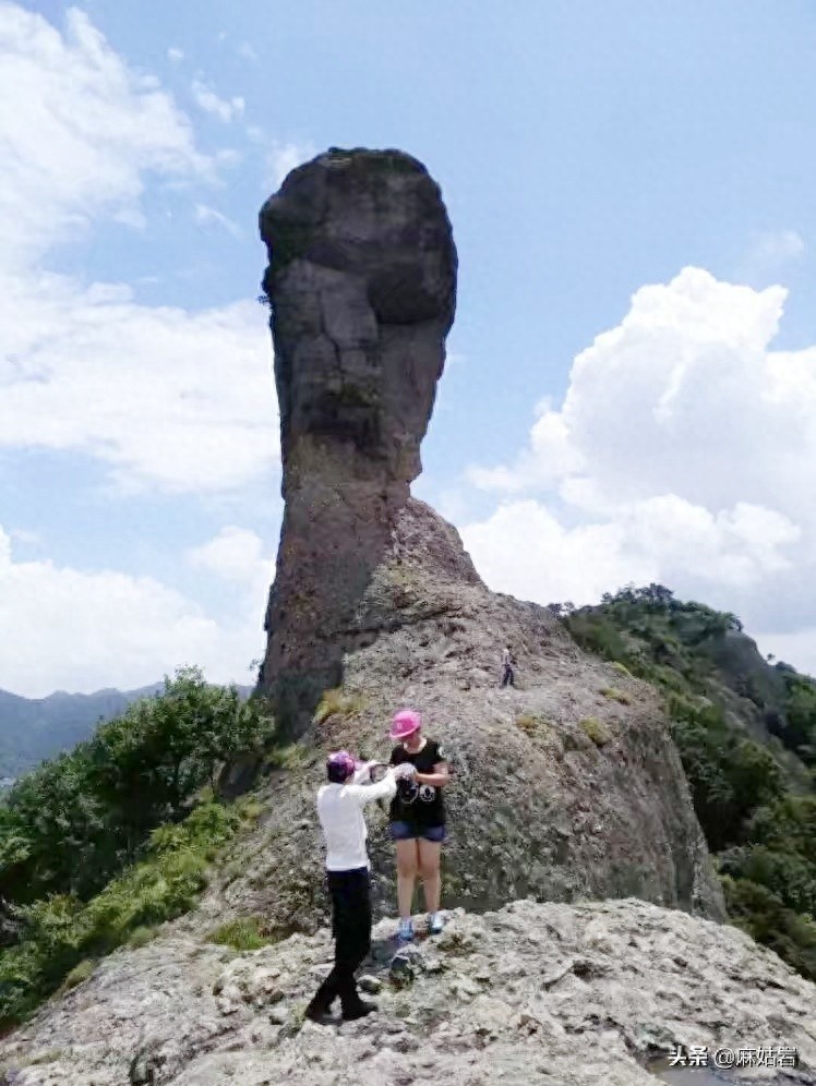 温岭石夫人——有位佳人，在山之巅