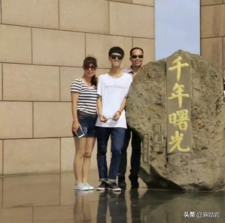 温岭石夫人——有位佳人，在山之巅