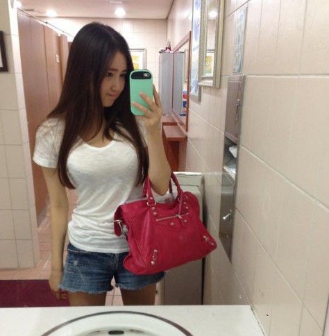 韩国女主播BJ佳琳入驻YY   让无数宅男们浮想翩翩 